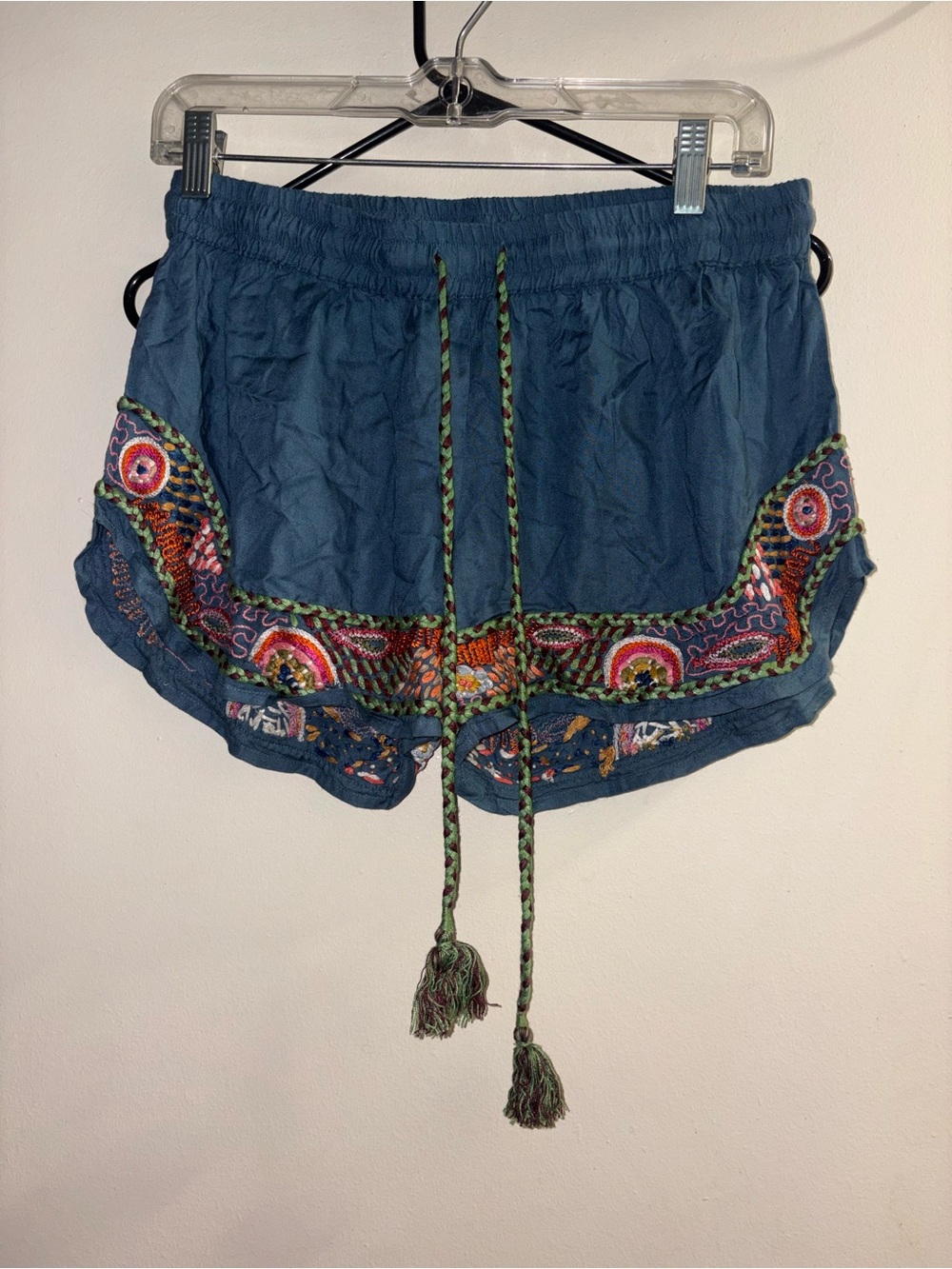 Rago x Anthropologie Women's Embroidered Shorts Size Medium NWT